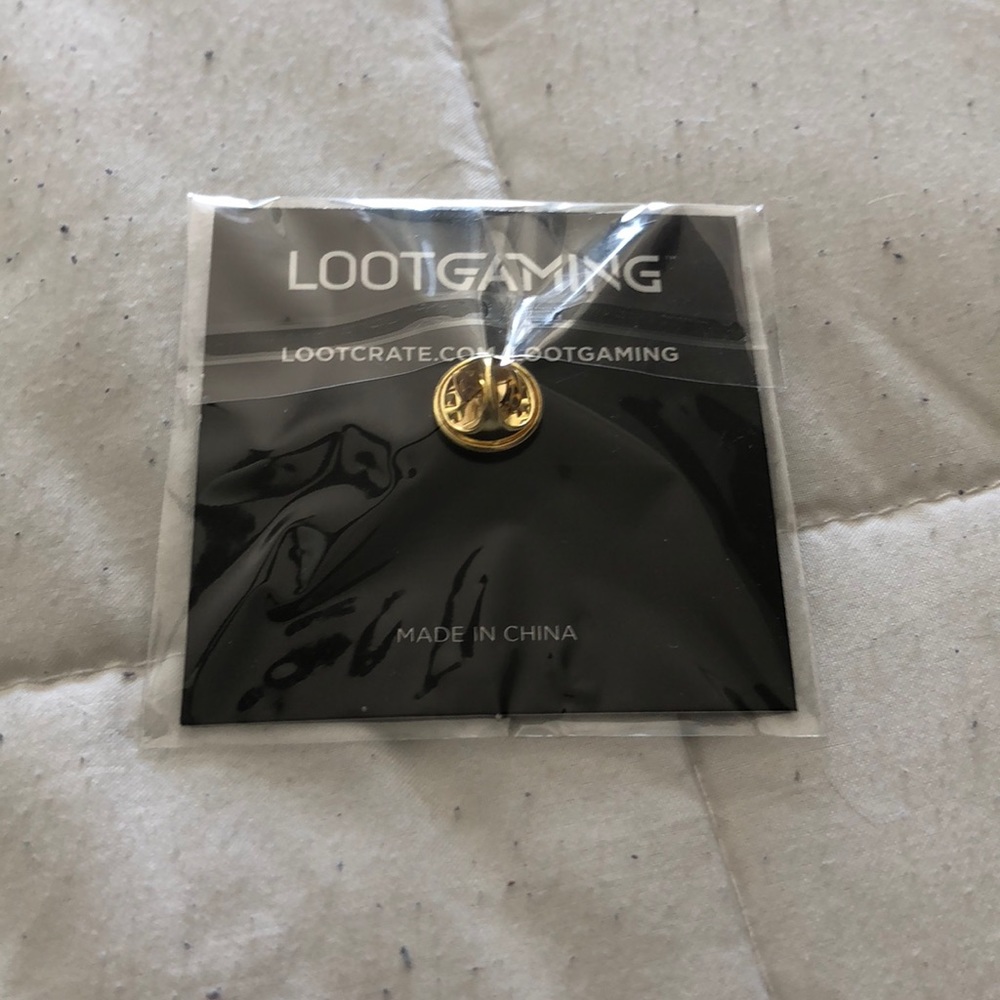 Collectible Pin - Picture 2 of 2